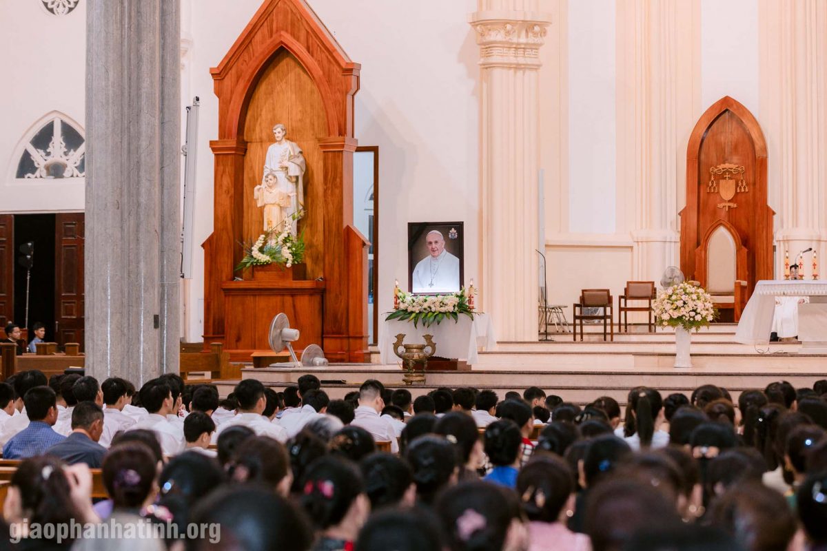 Tưởng nhớ Ðức Thánh Cha Phanxicô
